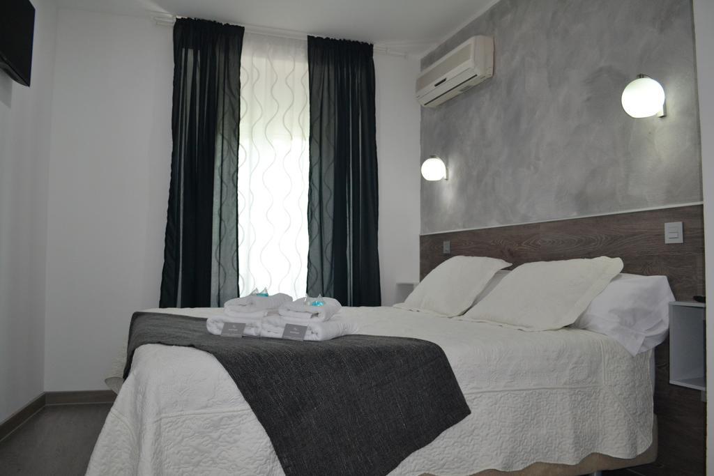 Hostal Meyra Madrid Eksteriør bilde