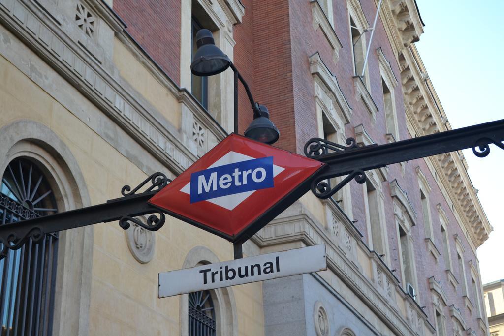 Hostal Meyra Madrid Eksteriør bilde