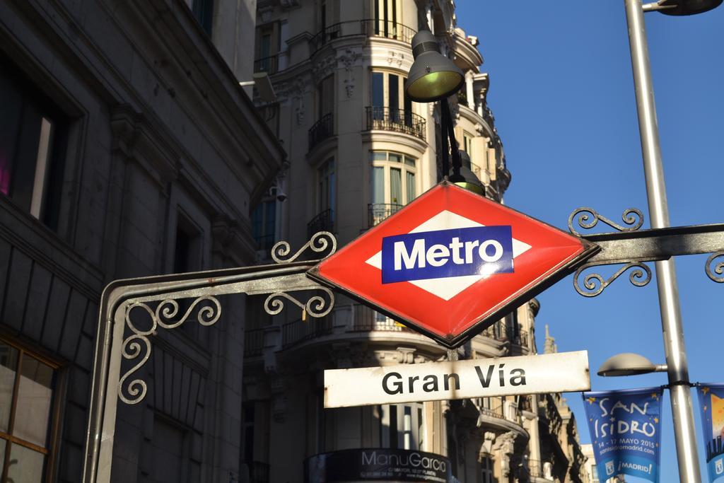 Hostal Meyra Madrid Eksteriør bilde