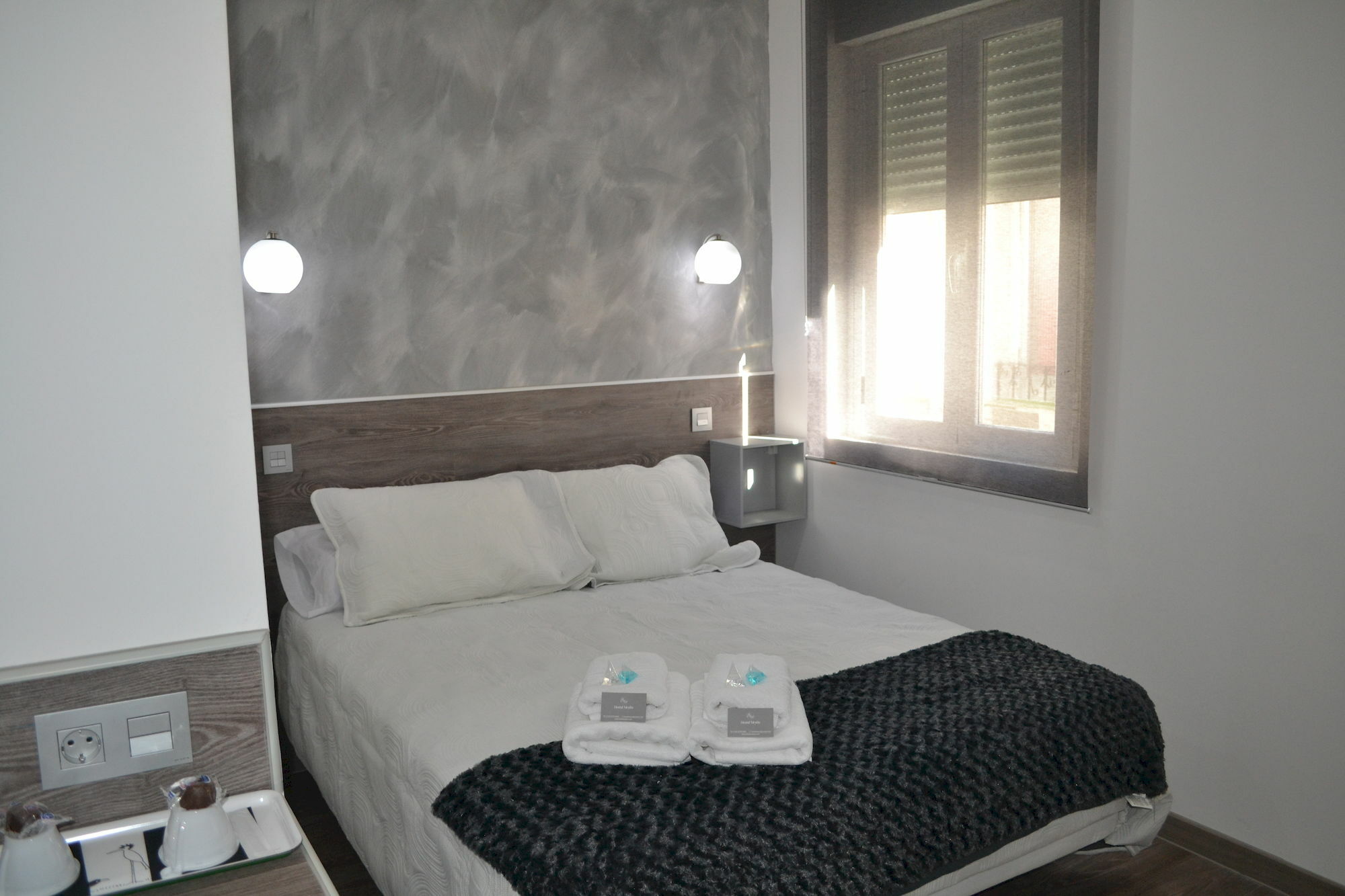 Hostal Meyra Madrid Eksteriør bilde